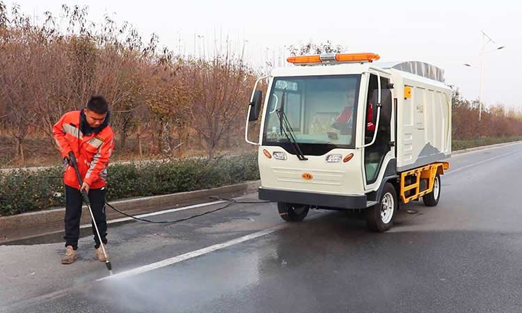 環(huán)衛(wèi)樹葉收集車