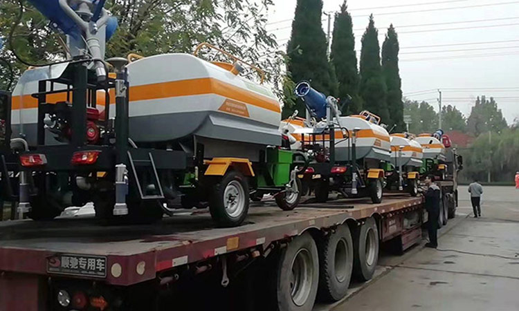 不銹鋼水箱降塵霧炮灑水車(chē)