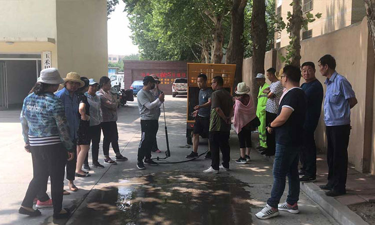 百易長(zhǎng)青三輪高壓清洗車有哪些優(yōu)勢(shì)能吸引客戶