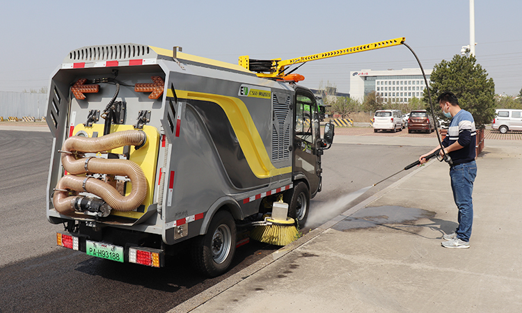 新型洗掃車(chē)