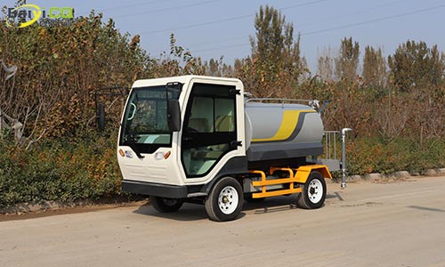 電動(dòng)四輪灑水車(chē)的功能和用途介紹