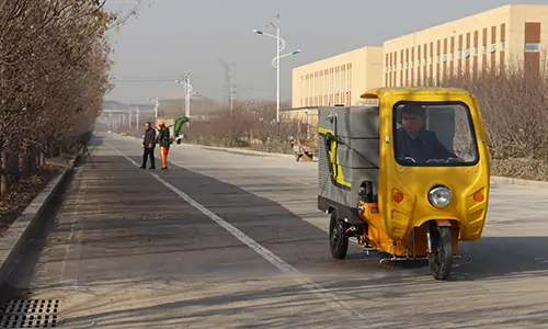 春季風(fēng)沙揚(yáng)塵大怎么辦呢？別擔(dān)心！這款純電動(dòng)三輪高壓清洗車就可以解決！