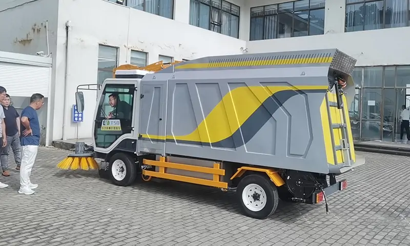 樹葉收集車的魅力在哪里？看完這篇文章，您就會了解樹葉收集車的獨特魅力