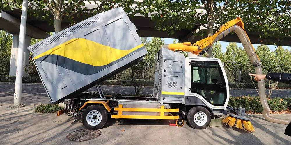 新型樹葉收集車,電動樹葉專用收集車,樹葉收集一體車,吸入式樹葉收集車