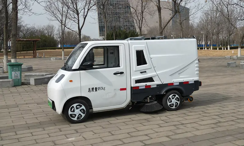 新能源純電動(dòng)洗掃車(chē)：環(huán)保與效率的完美結(jié)合