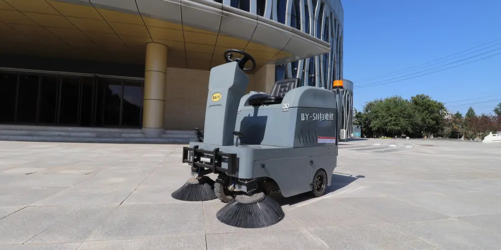 清掃車(chē) 電動(dòng)掃地車(chē) 廠區(qū)掃地車(chē) 園區(qū)掃路車(chē) 景區(qū)清掃車(chē)