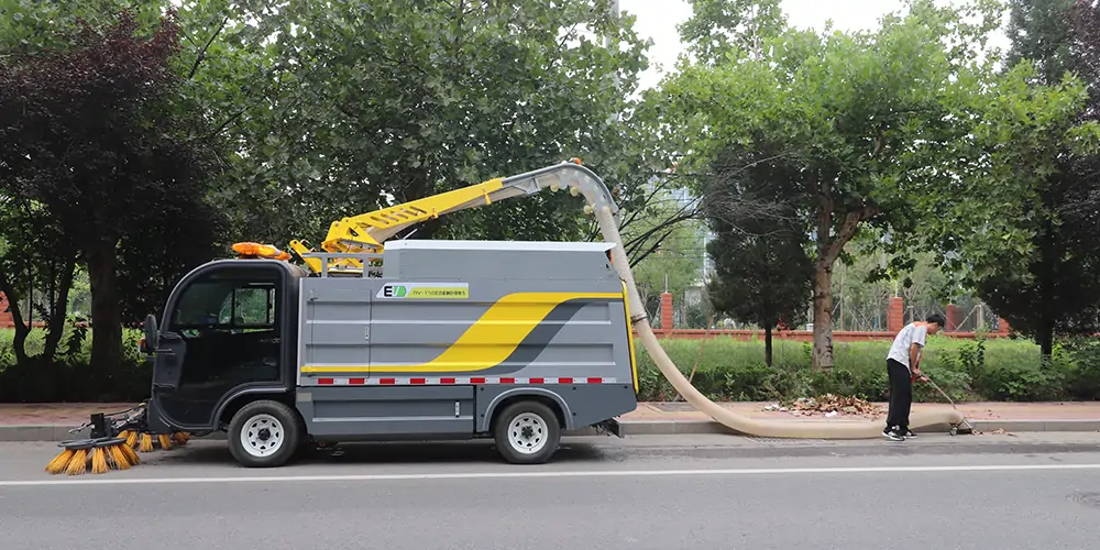 樹葉收集車 多功能樹葉收集車吸樹葉的機(jī)器 新型樹葉收集車
