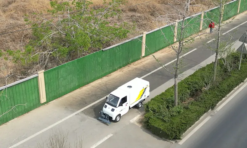 新能源路面養(yǎng)護(hù)車(chē)：創(chuàng)新清潔解決方案，提升城市環(huán)境質(zhì)量