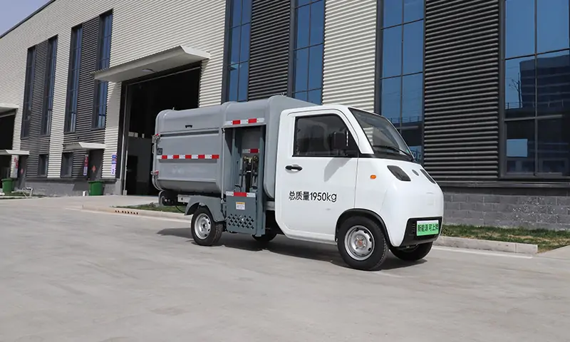 新能源側(cè)裝式垃圾車(chē)：高效環(huán)保，城市清潔的智能選擇