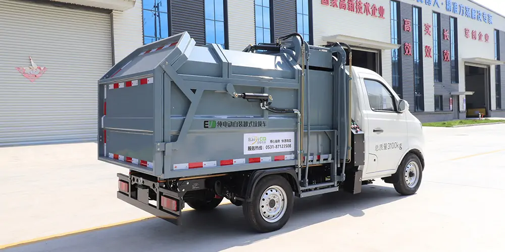 新能源側(cè)裝垃圾車，新能源垃圾車，小型垃圾車，純電動(dòng)垃圾車，環(huán)衛(wèi)垃圾車，垃圾車